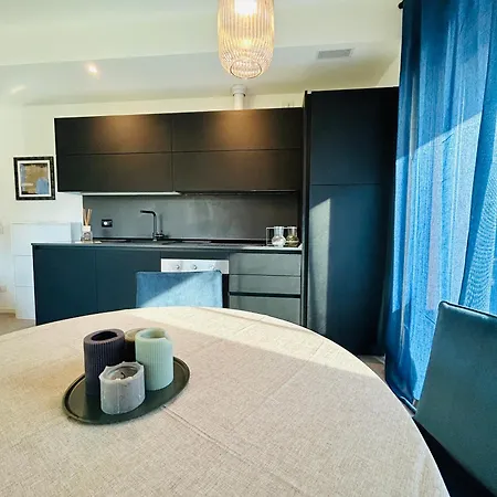 Residenza Cortemaggiore Luxury - Flexrent Immobiliare Abissinia Apartmán *